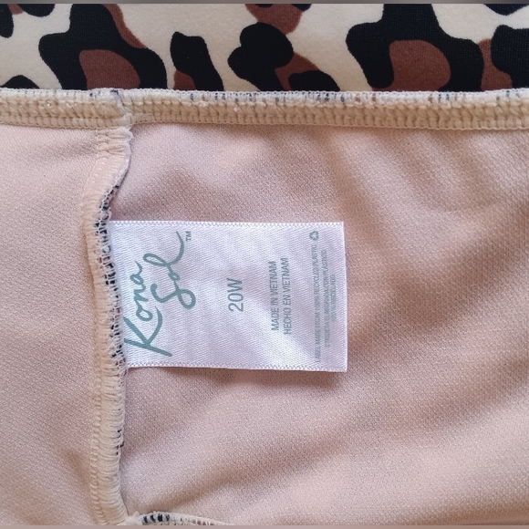 Leopard Print Square Neck Swim Top- Kona Sol - Picture 3 of 5